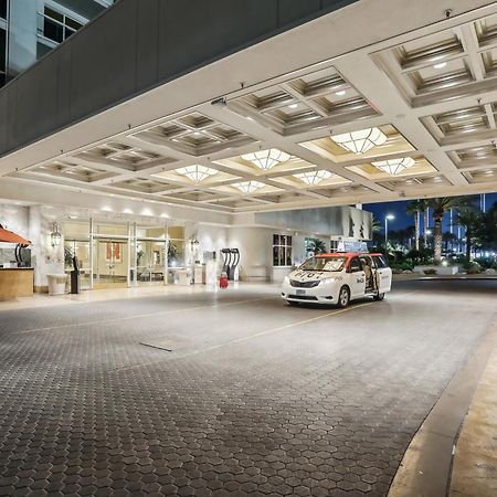 לאס וגאס Mgm Signature Deluxe Balcony Strip View Suite מראה חיצוני תמונה