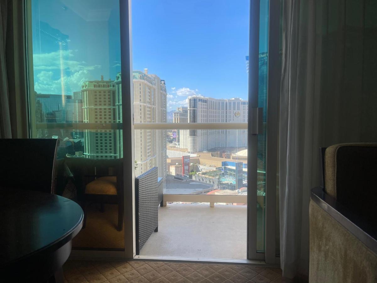 לאס וגאס Mgm Signature Deluxe Balcony Strip View Suite מראה חיצוני תמונה