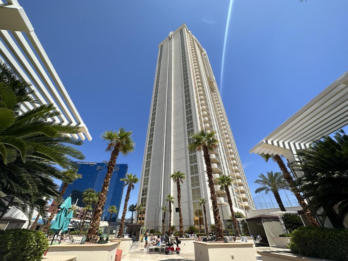 לאס וגאס Mgm Signature Deluxe Balcony Strip View Suite מראה חיצוני תמונה