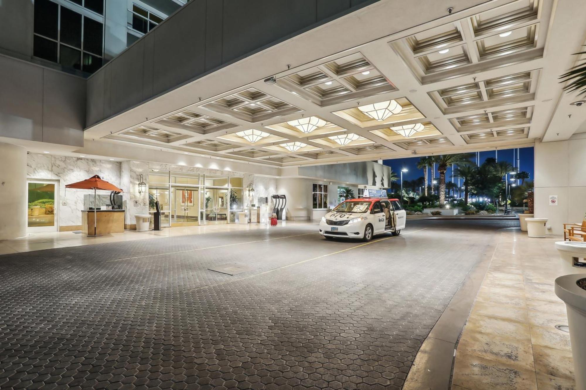 לאס וגאס Mgm Signature Deluxe Balcony Strip View Suite מראה חיצוני תמונה