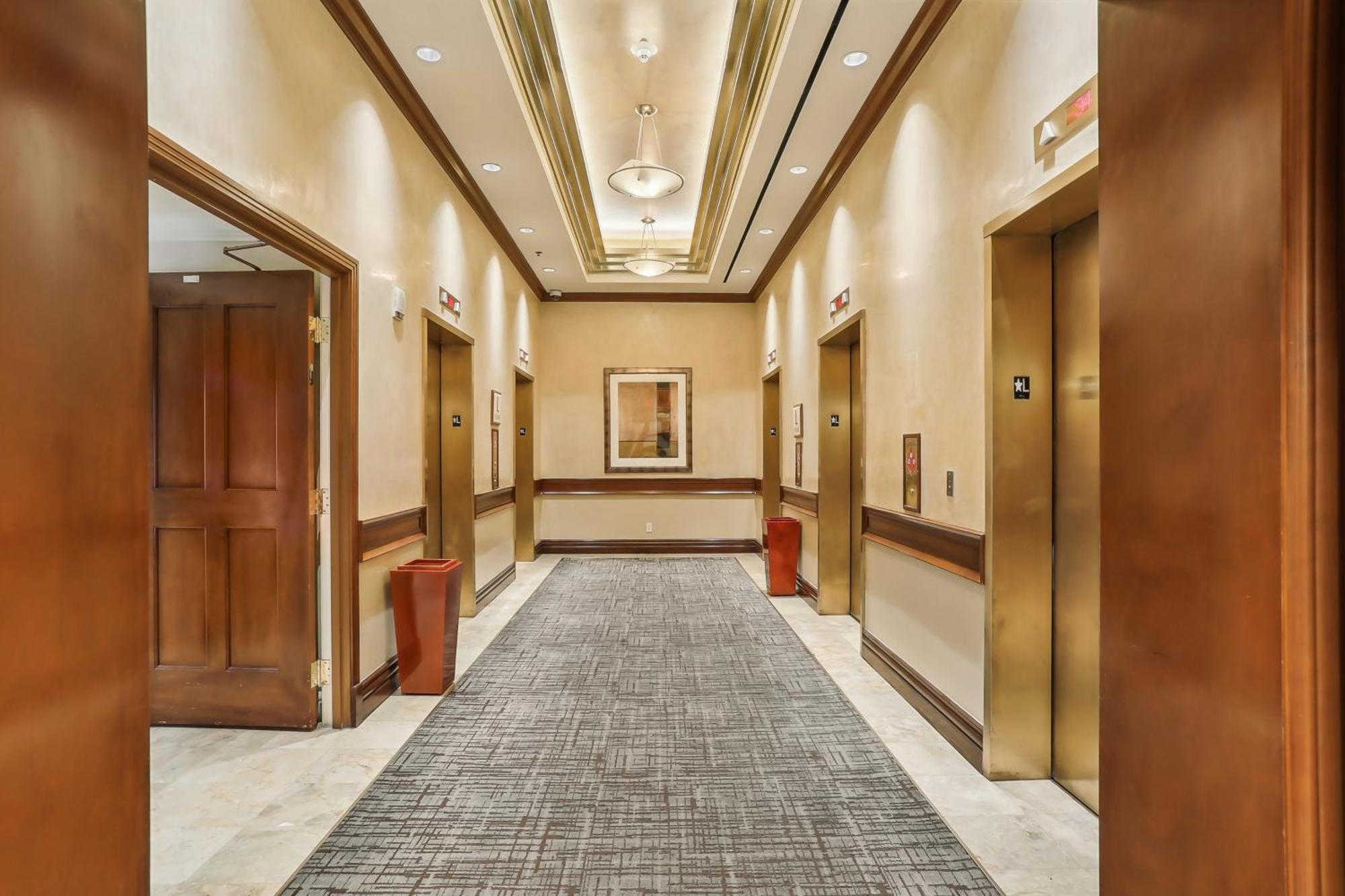 לאס וגאס Mgm Signature Deluxe Balcony Strip View Suite מראה חיצוני תמונה