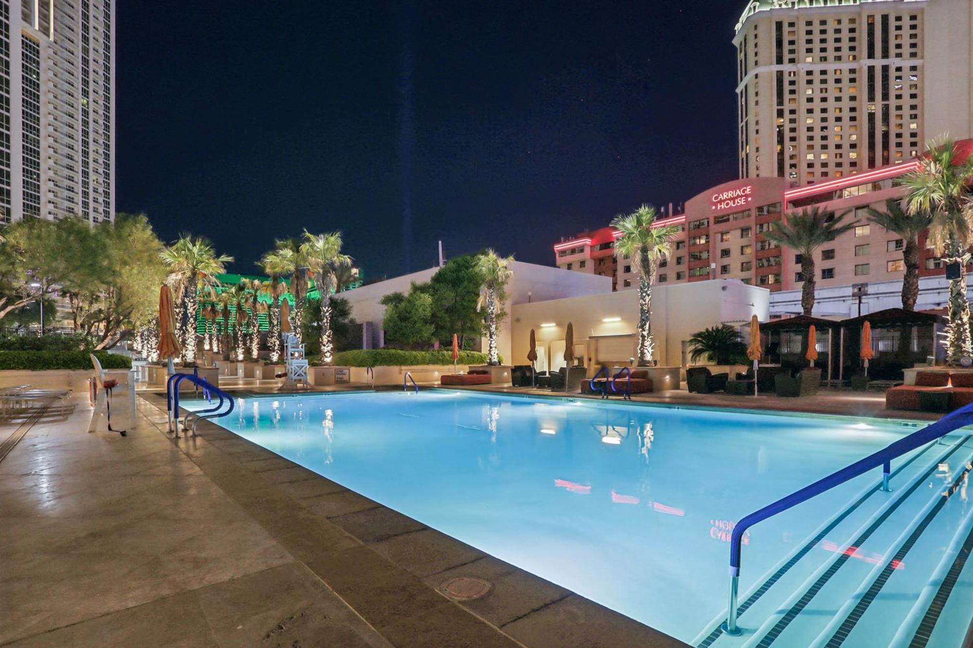 לאס וגאס Mgm Signature Deluxe Balcony Strip View Suite מראה חיצוני תמונה