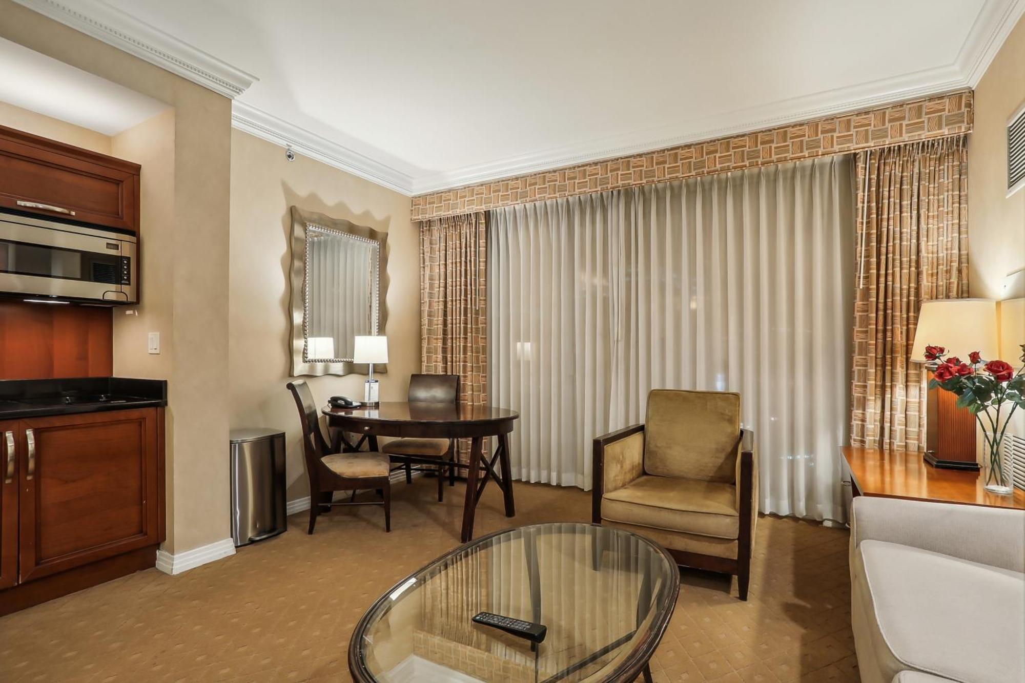 לאס וגאס Mgm Signature Deluxe Balcony Strip View Suite מראה חיצוני תמונה