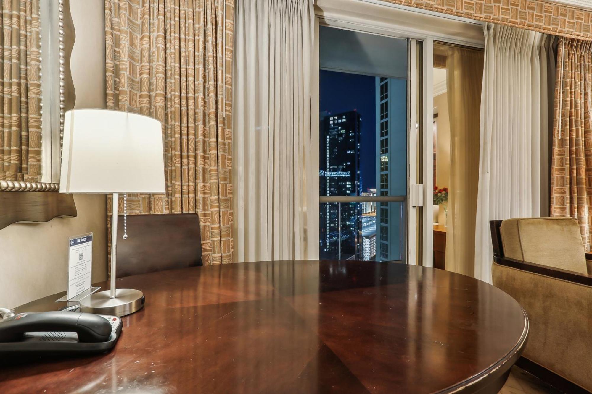 לאס וגאס Mgm Signature Deluxe Balcony Strip View Suite מראה חיצוני תמונה