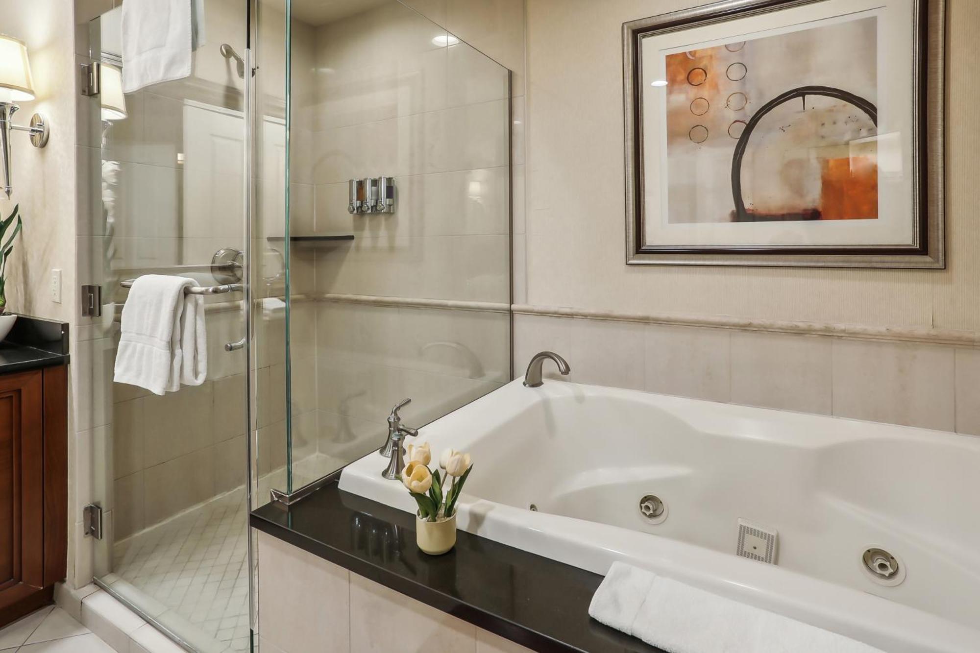 לאס וגאס Mgm Signature Deluxe Balcony Strip View Suite מראה חיצוני תמונה